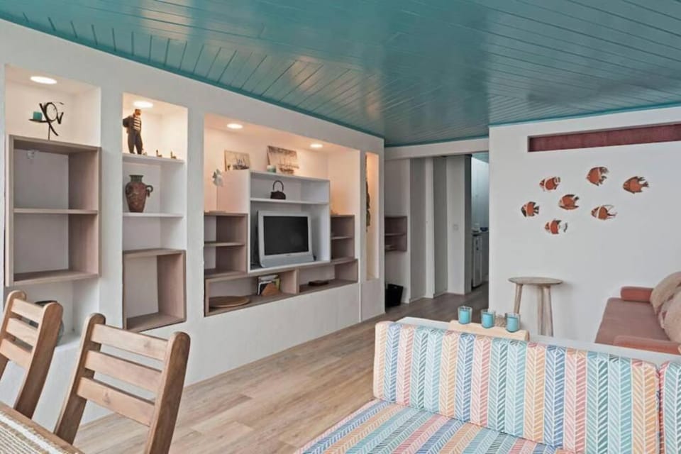Blue Studio Sesimbra - Com acesso privado à praia Apartment in Sesimbra