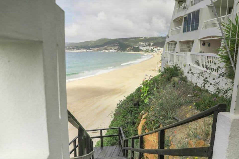 Blue Studio Sesimbra - Com acesso privado à praia Apartment in Sesimbra