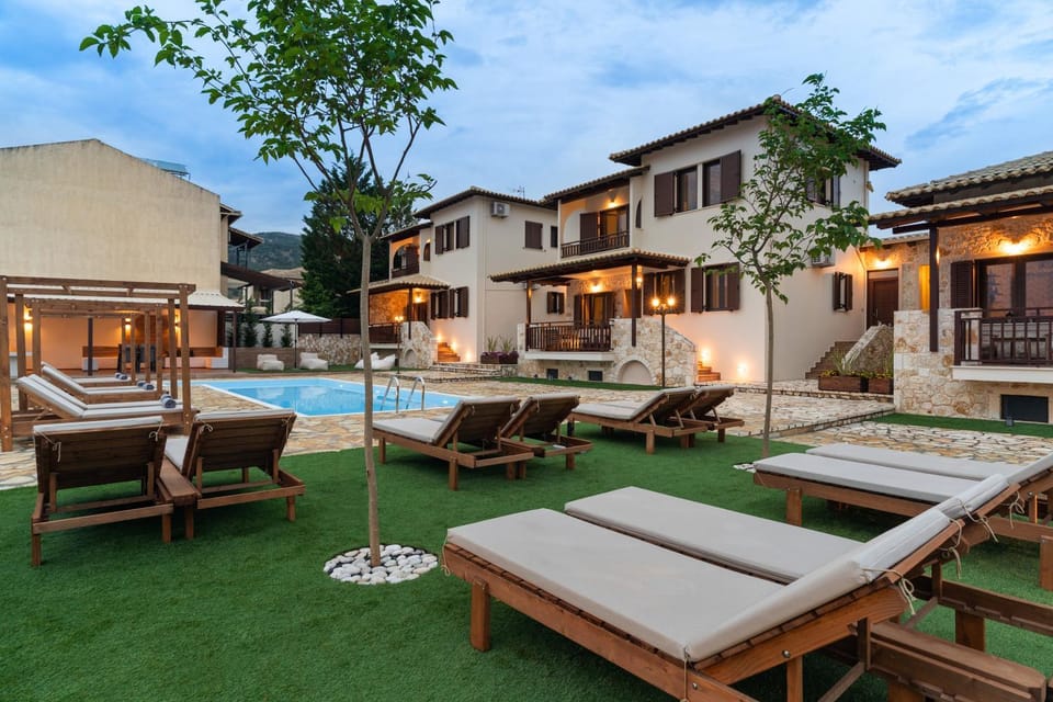 Property building, Garden, Evening entertainment, Garden view, Pool view, Swimming pool, sunbed