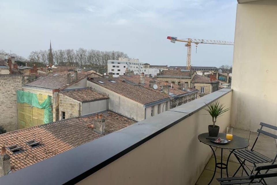 Balcony/Terrace, City view, Street view