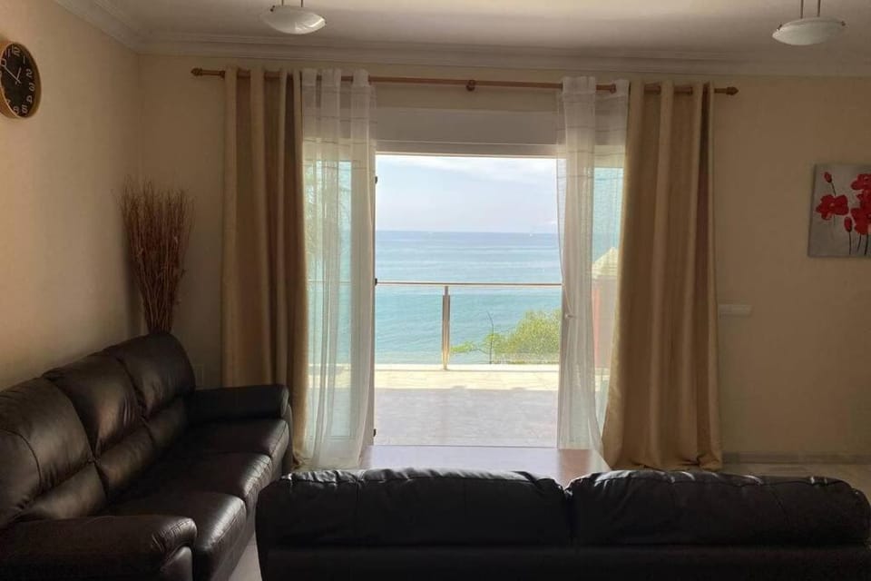 Estepona Seaview Apartment SELETUR Apartment in Costa del Sol