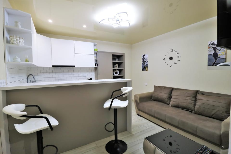 Kitchen or kitchenette, Living room, Seating area