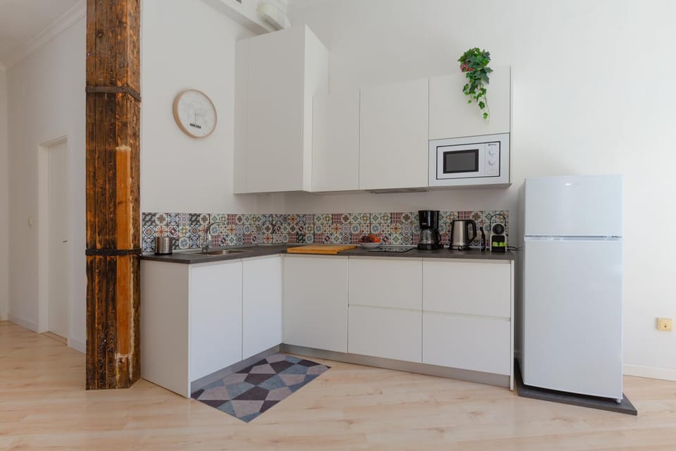 furniture, minibar, stove, toaster, kitchen
