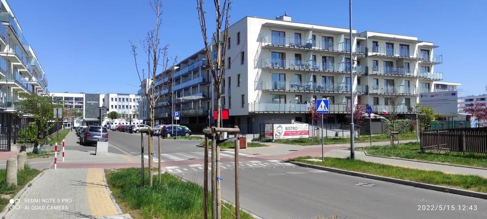 Property building, Neighbourhood
