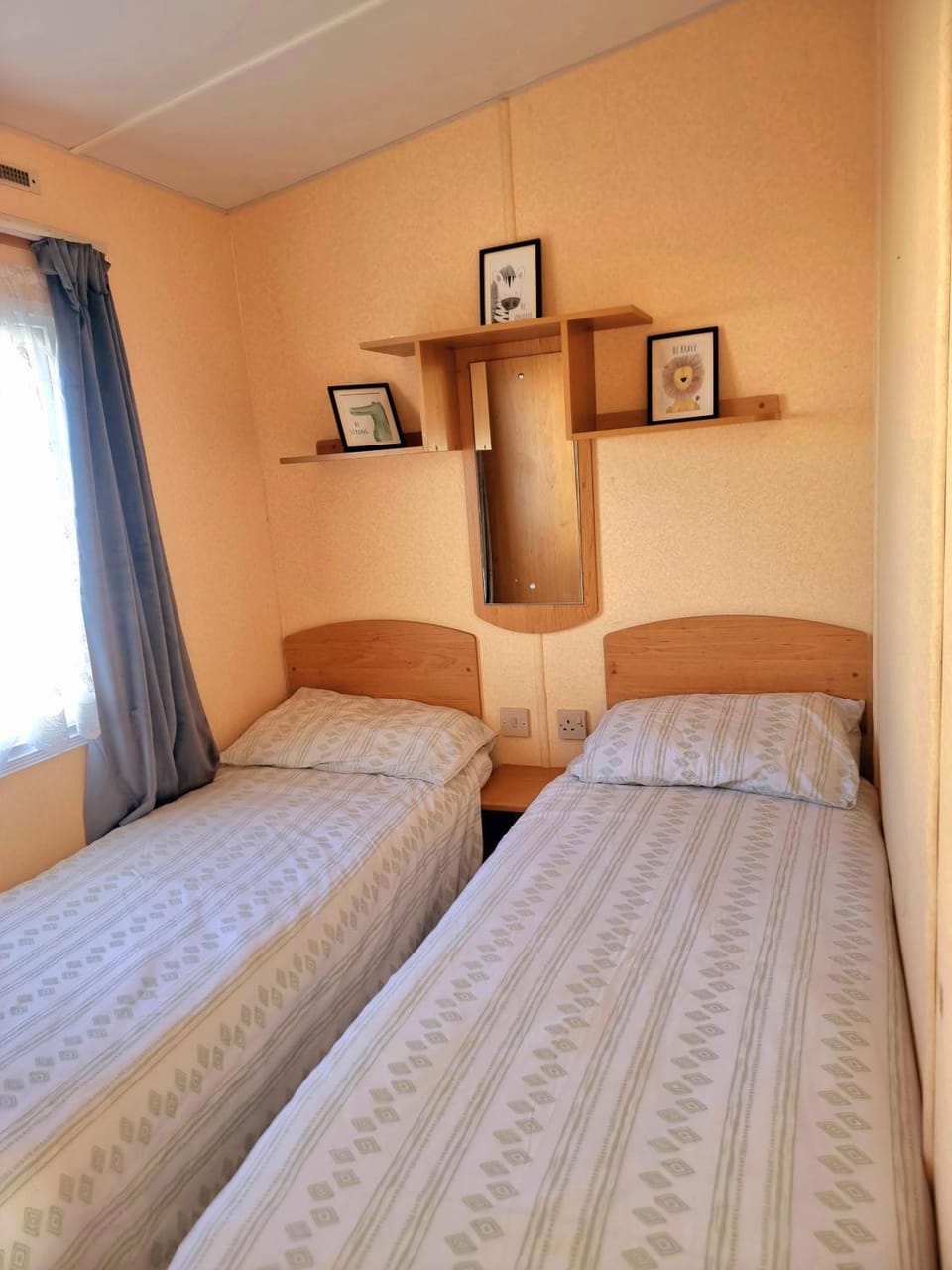 6 Berth Caravan The Grange Ingoldmells House in Ingoldmells