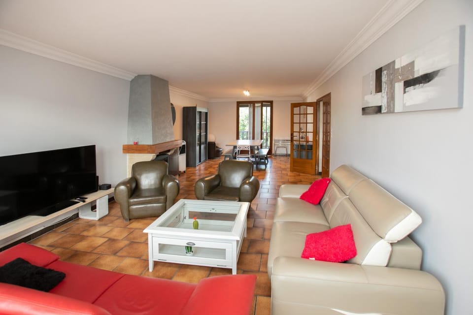 Maison avec jardin à 2mn du centre House in Nouvelle-Aquitaine