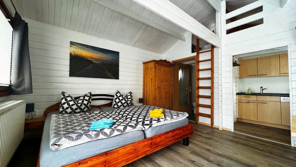 Living room, Bedroom