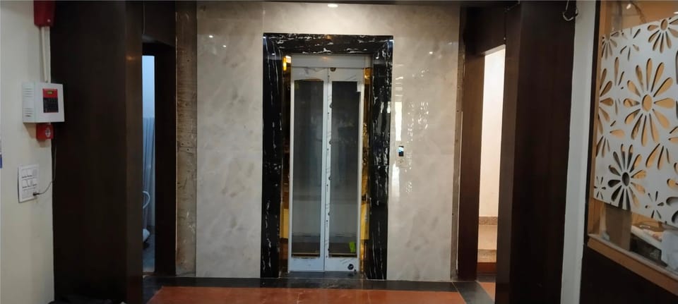 Property building, elevator, acessibility