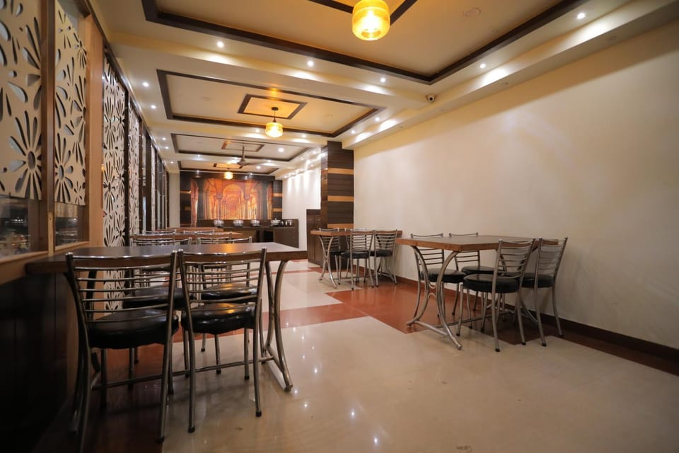 Restaurant/places to eat, Dining area