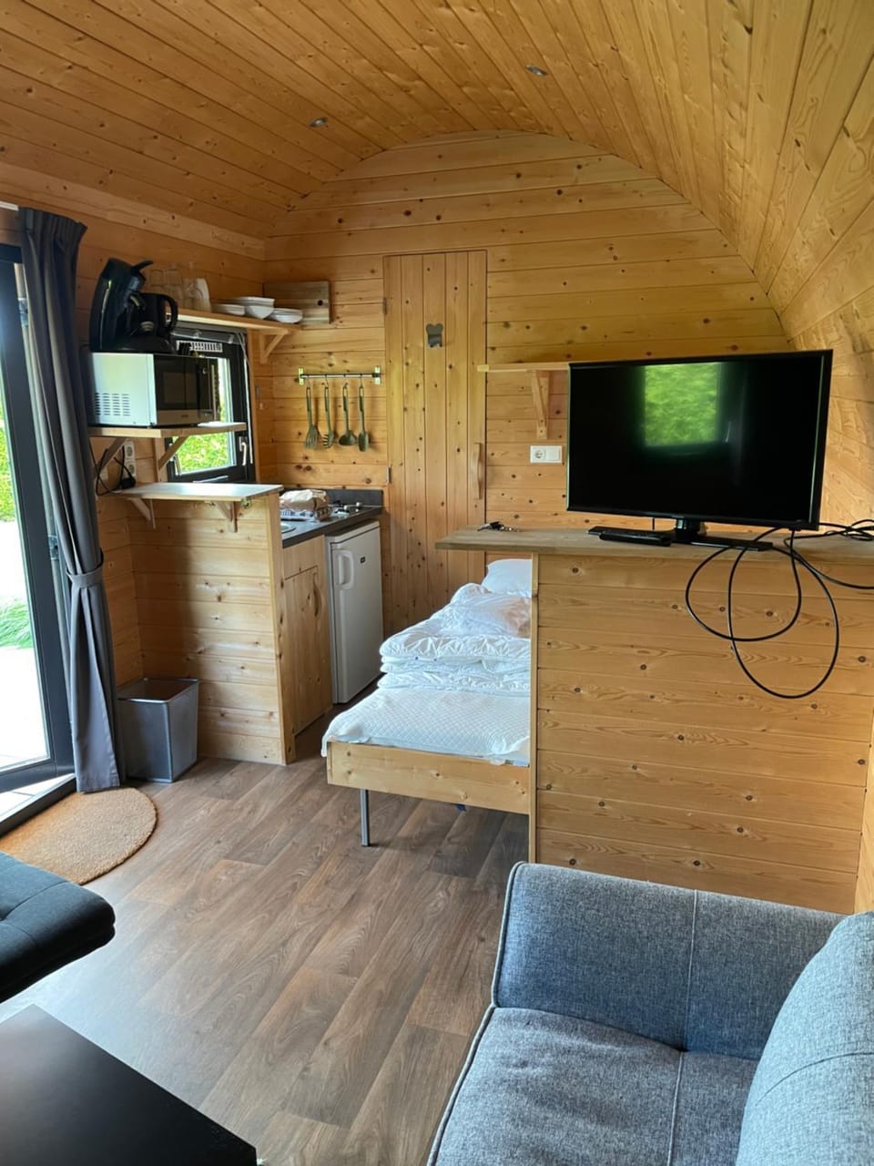 TV and multimedia, Kitchen or kitchenette