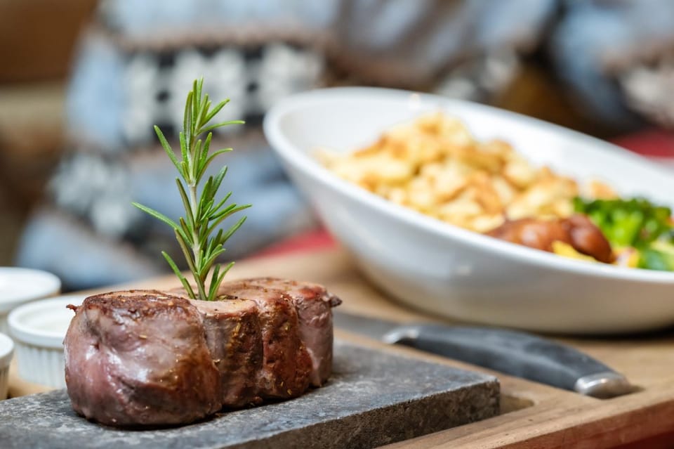 Restaurant/places to eat, Food