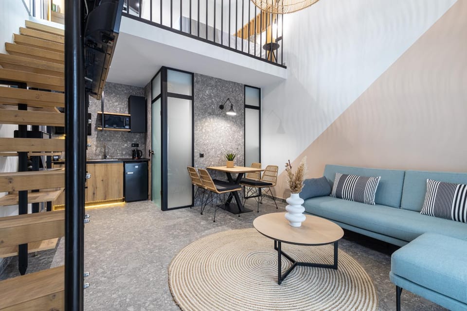 TV and multimedia, Kitchen or kitchenette, Living room, Seating area, Dining area, kitchen