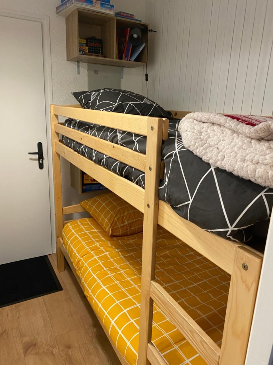 bunk bed