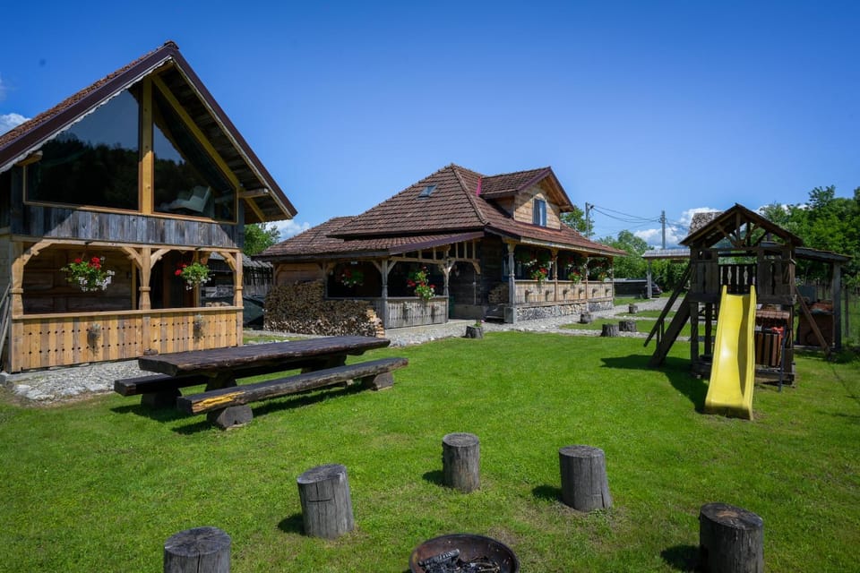 Casa de la Pârâu House in Romania