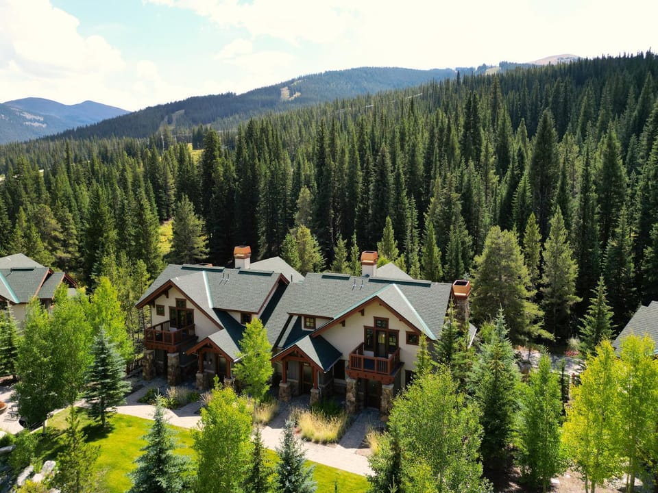 Property building, Bird's eye view