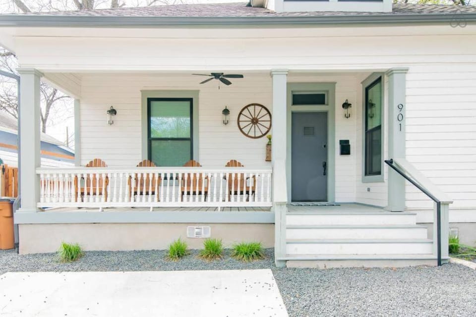 Bachelor/Bachelorette Weekend in the Heart of ATX Villa in Austin