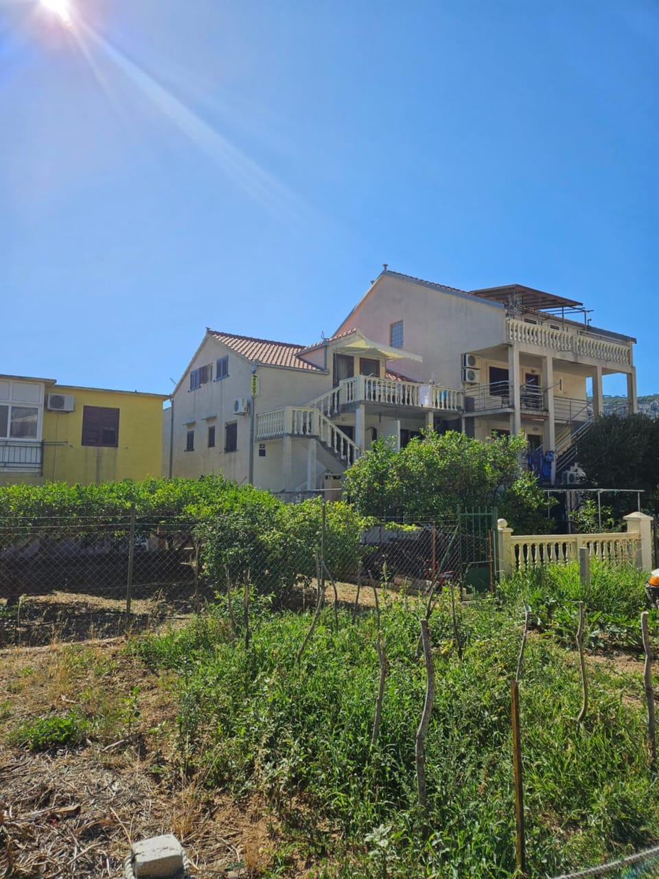 Property building, Day, Garden, Garden view