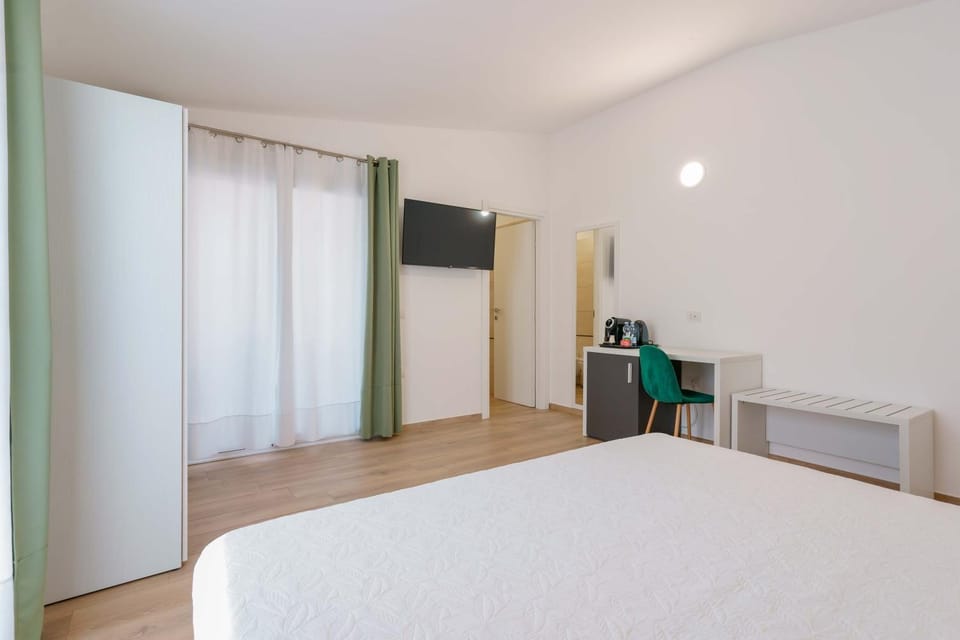 Admayora Guest House Bed and Breakfast in Villasimius