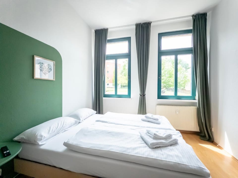 TV and multimedia, Bedroom, towels