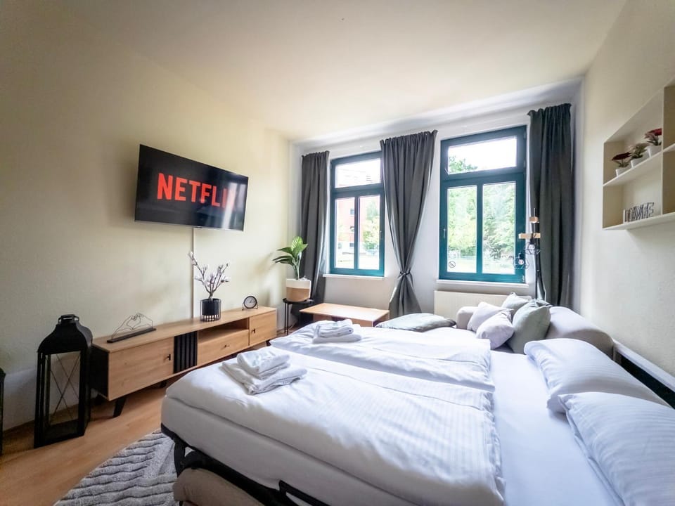 TV and multimedia, Living room, Bedroom, heating, heating