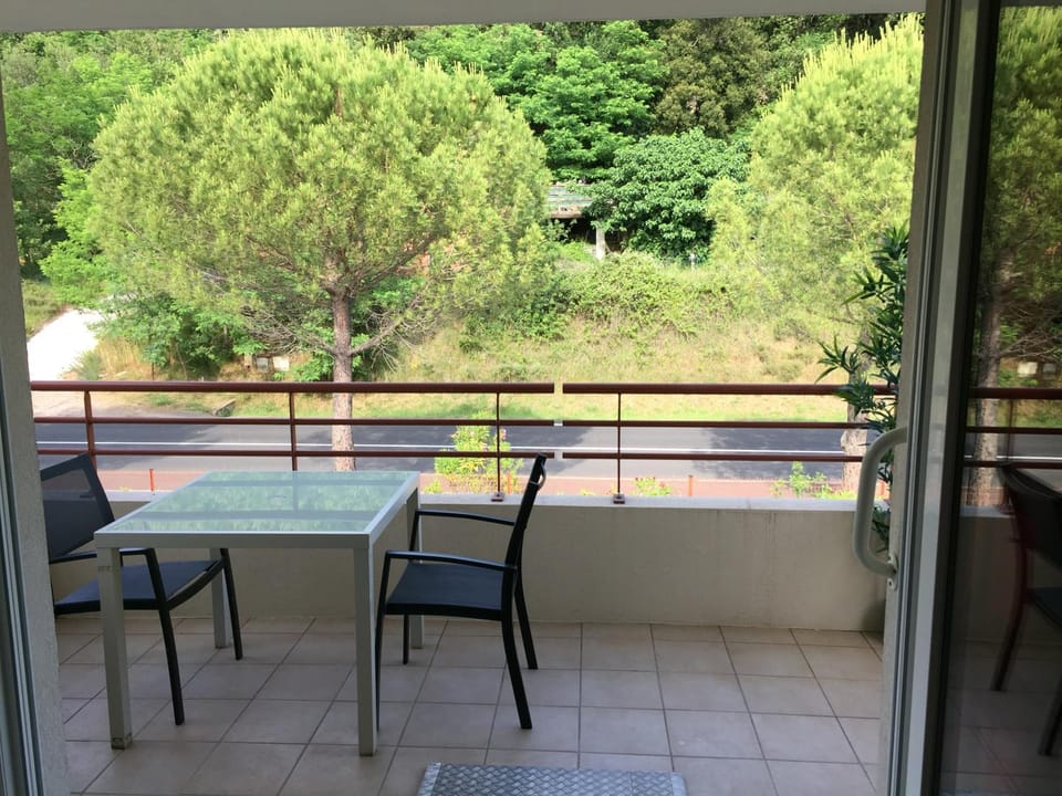 Charmant appartement de 41m2 avec linges de maison et ménage compris, 2 pièces à Lamalou-les-Bains pour 2 personnes Apartment in Occitanie