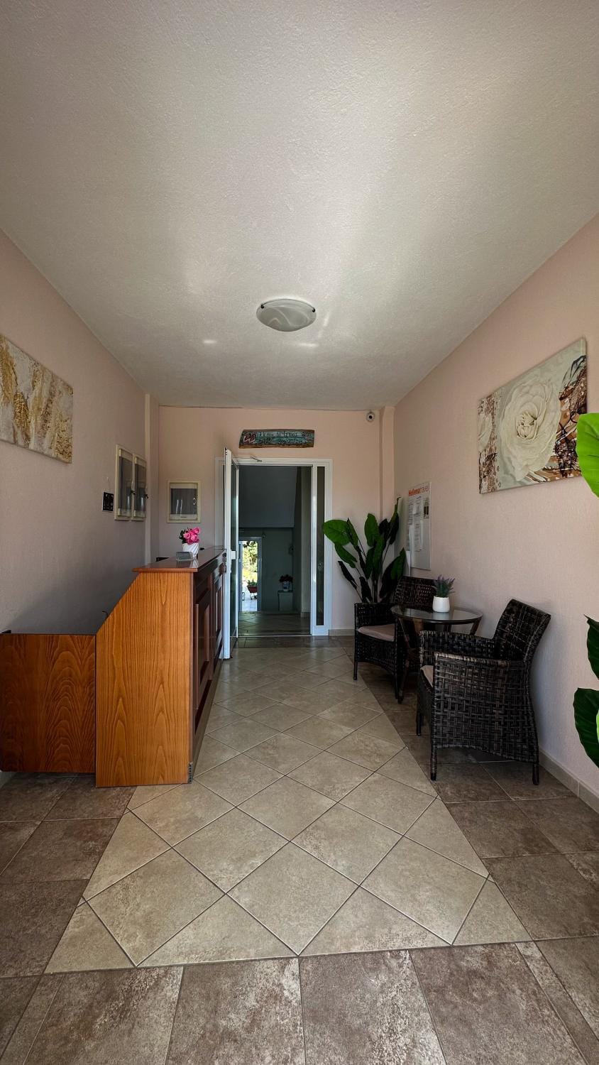 Facade/entrance, Lobby or reception, Seating area