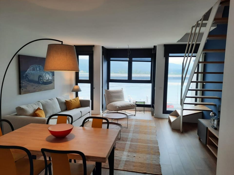 Living room, Dining area, Sea view