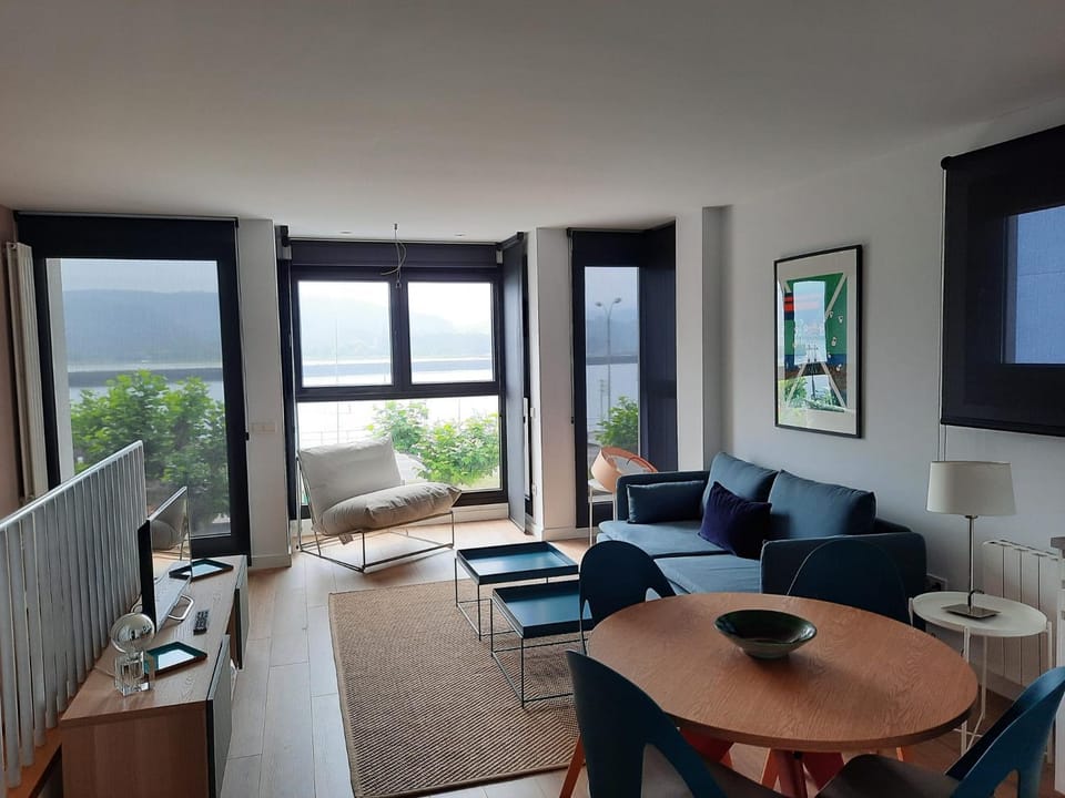 Living room, Dining area, River view, River view