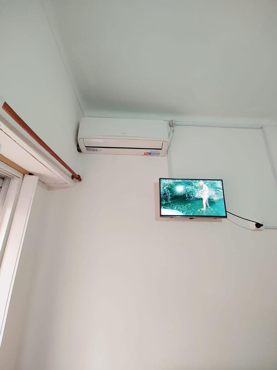 TV and multimedia, air conditioner