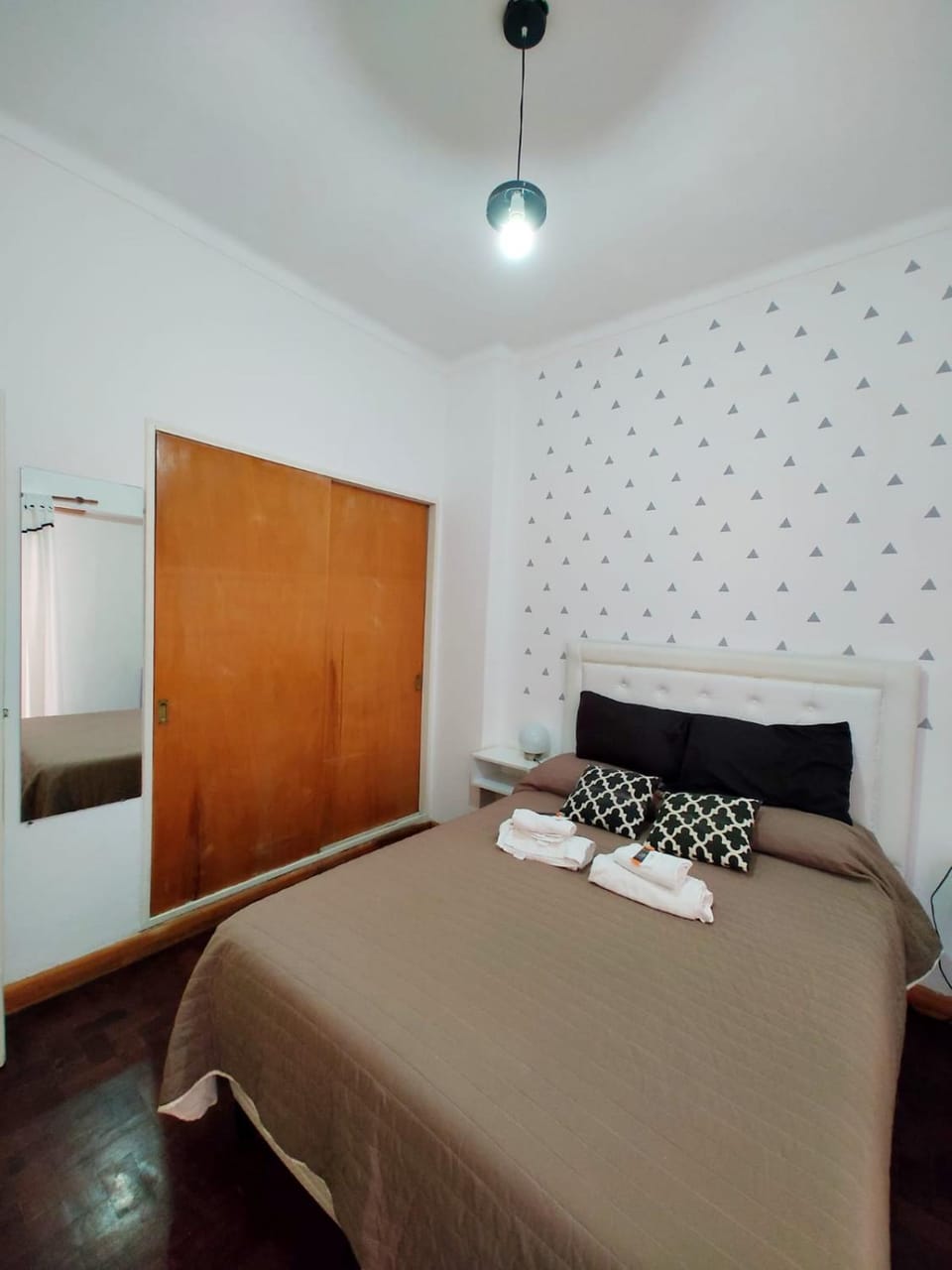 Bed, Photo of the whole room