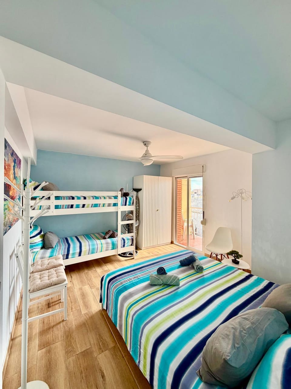 View (from property/room), Balcony/Terrace, Bedroom, wardrobe