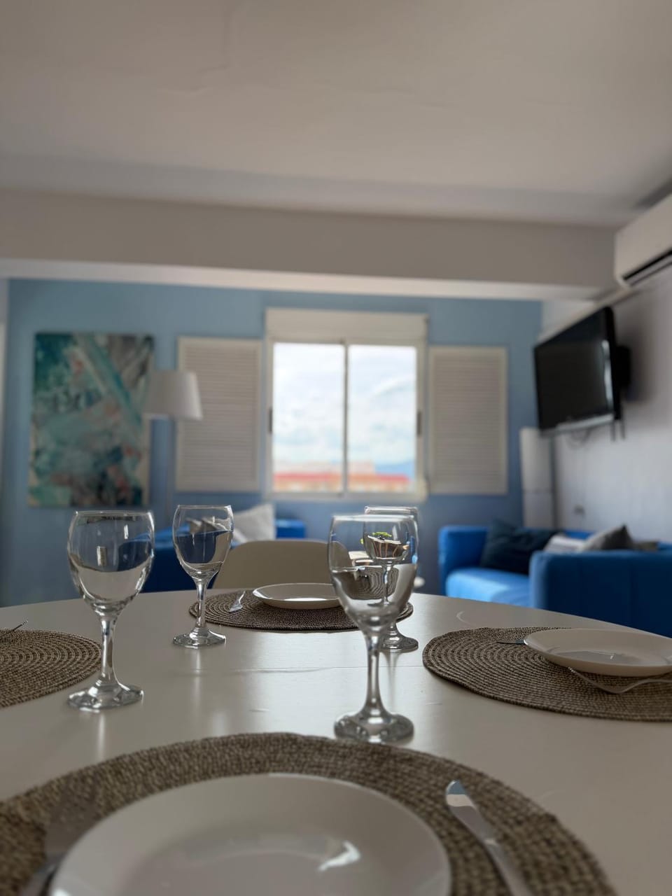 Communal lounge/ TV room, TV and multimedia, View (from property/room), Living room, Dining area, air conditioner