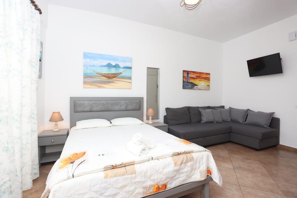 Seaside Studios Apartment in Halkidiki