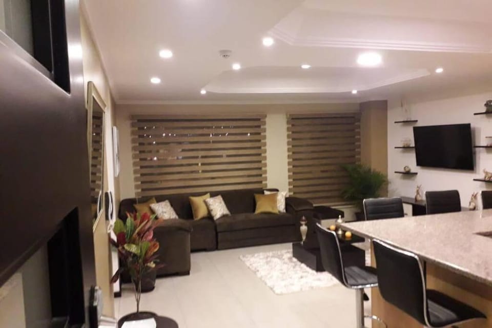 Hermoso apartamento en condominio La Victoria Apartment in Cuenca
