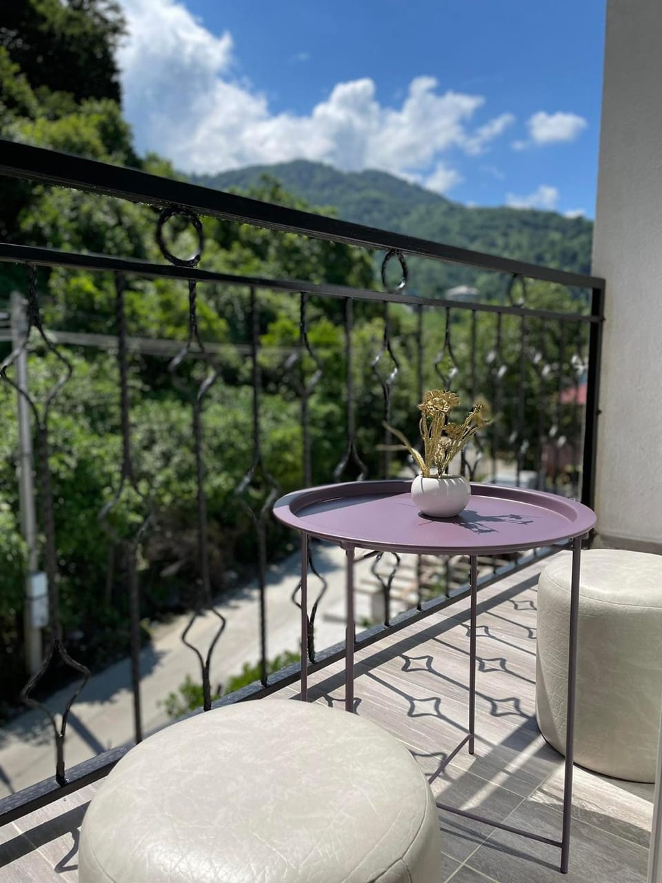 Balcony/Terrace, Mountain view