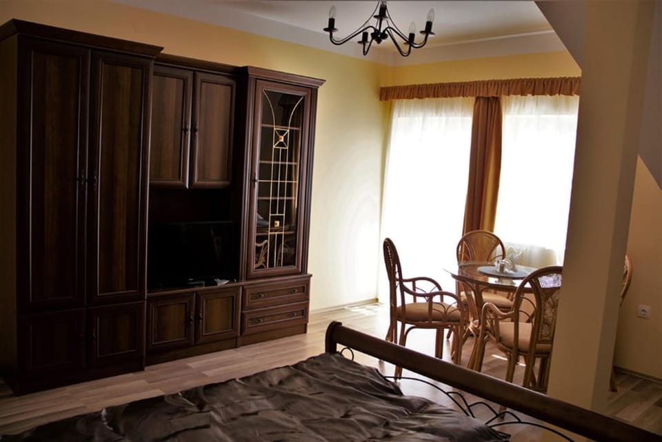 Gyöngyöm Apartman Apartment in Hungary