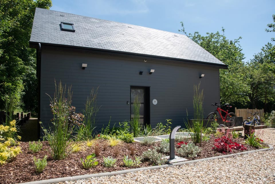 Property building, Facade/entrance