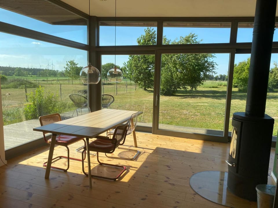 Patio, Day, Garden, View (from property/room), Balcony/Terrace, Dining area, Garden view