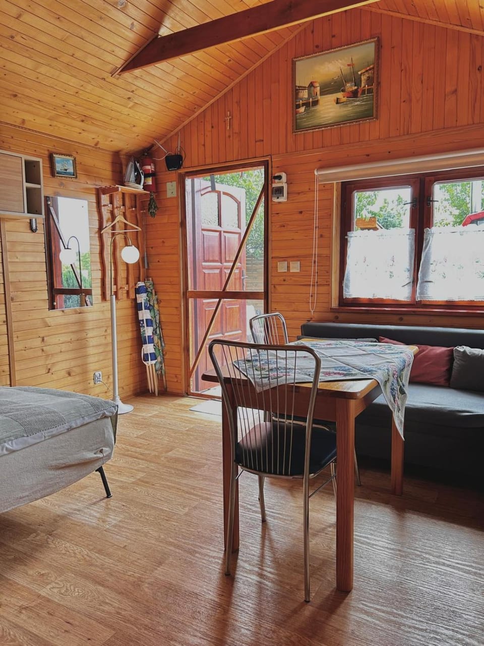 Domek Czereśniowy balia ogrodowa i sauna House in Pomeranian Voivodeship