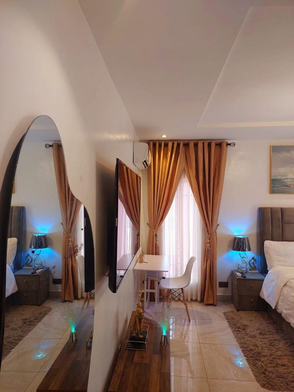 Professionals Friendly with Work Station PS5 & near Beaches Apartment in Lagos, Nigeria