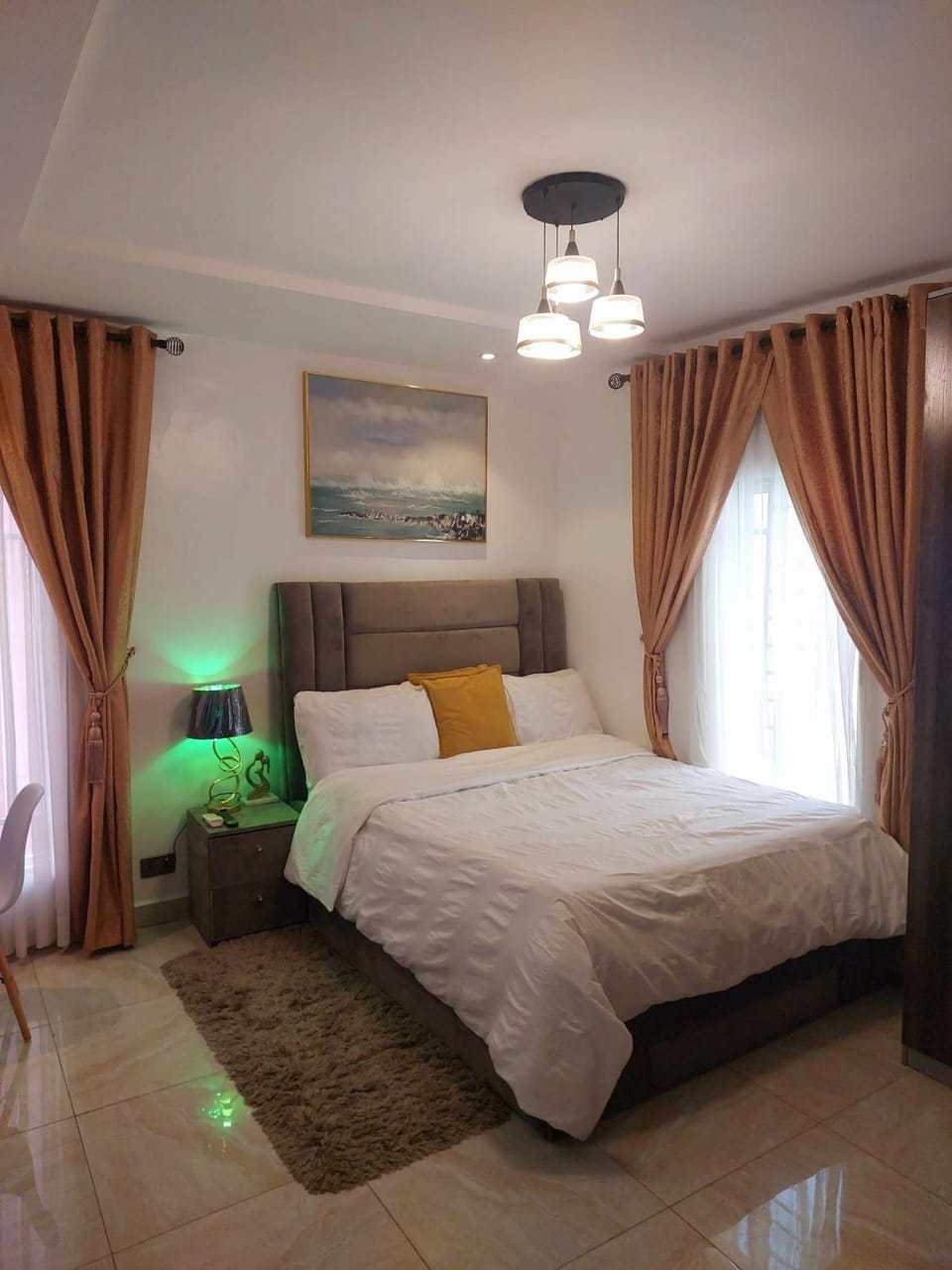 Professionals Friendly with Work Station PS5 & near Beaches Apartment in Lagos, Nigeria