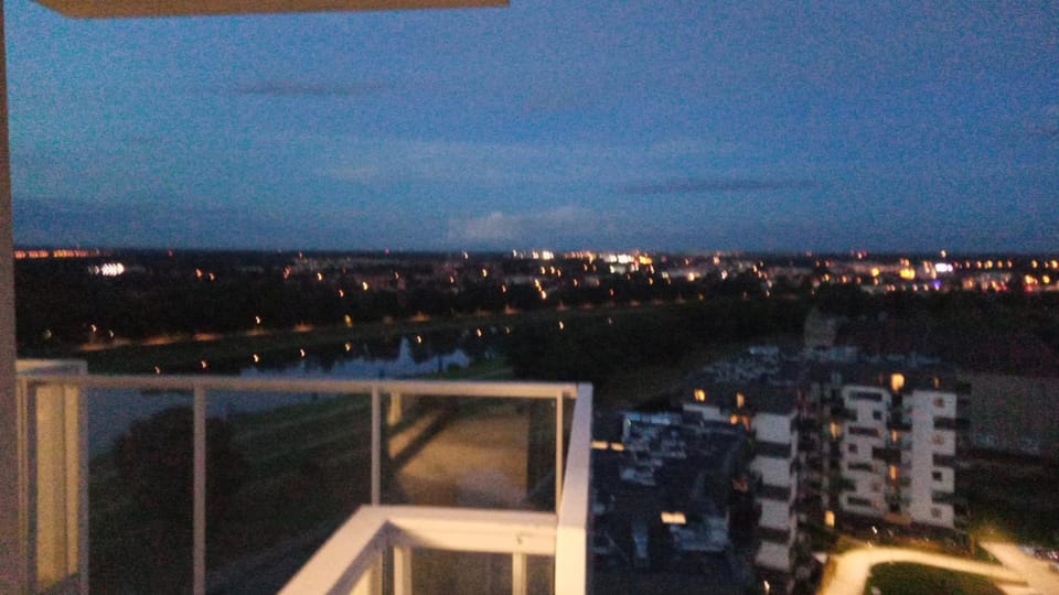 City view, River view