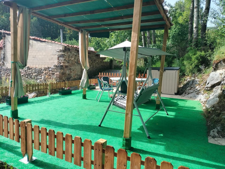 Garden, Balcony/Terrace