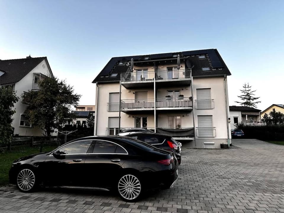 Property building, Day, Parking