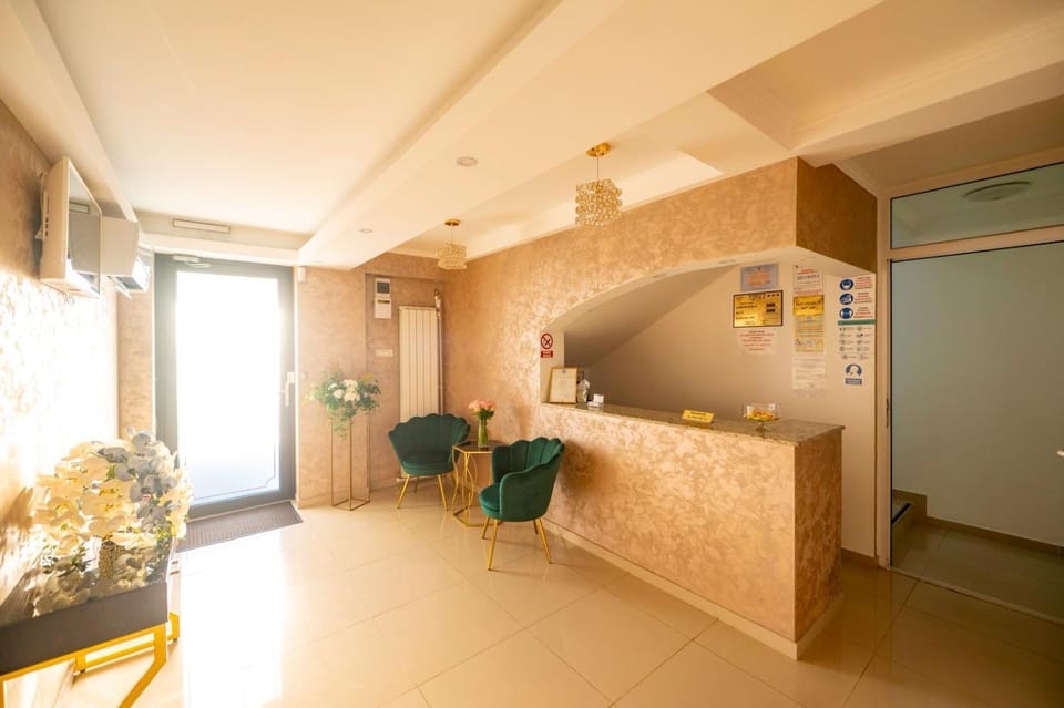 Topaz Mamaia Nord Bed and Breakfast in Constanța County