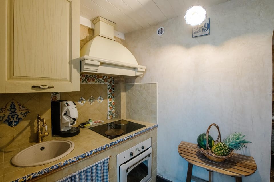 Coffee/tea facilities, Kitchen or kitchenette