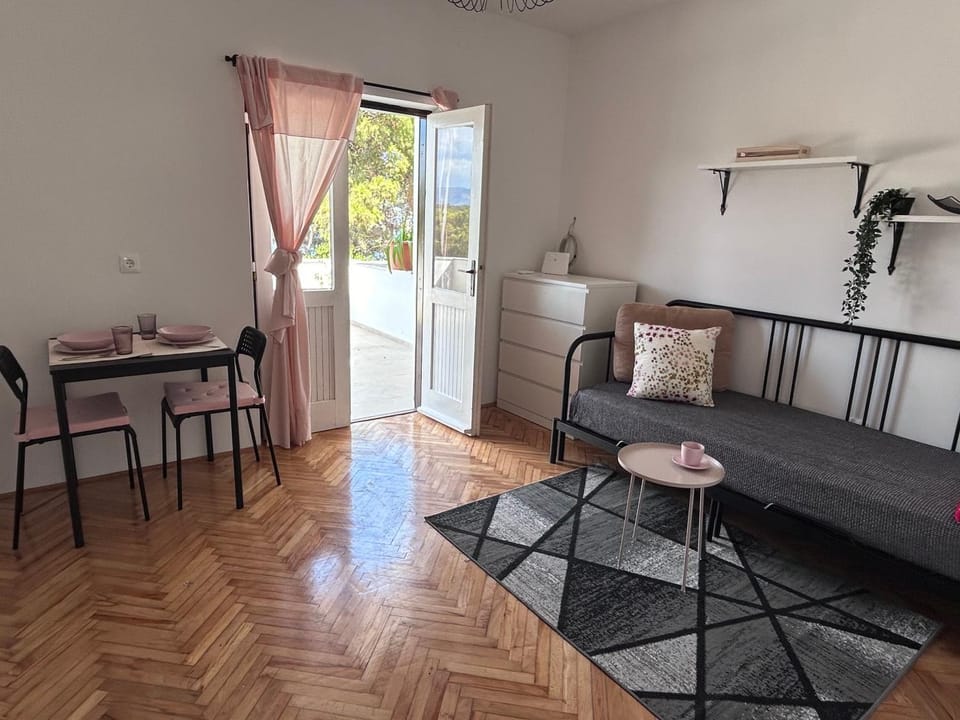 Lazaneo Seafront Apartments, Jelsa Hvar Apartment in Vrboska