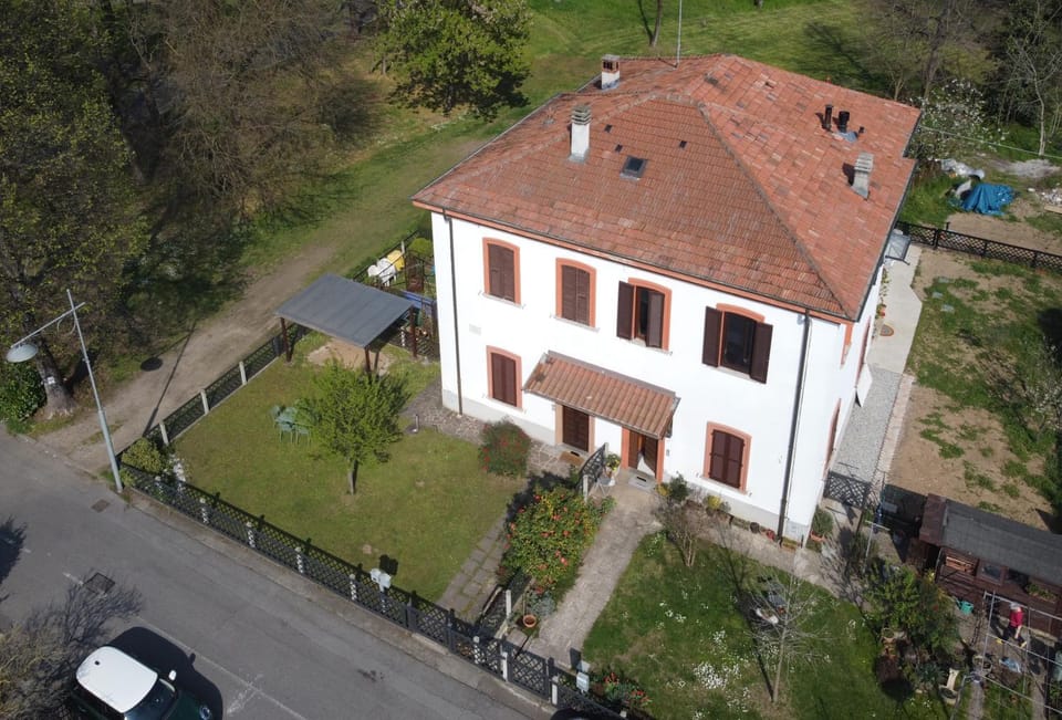Crespi d'Adda a "colori" House in Lombardy