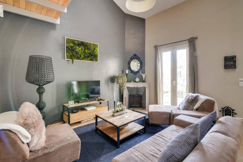 TV and multimedia, Living room