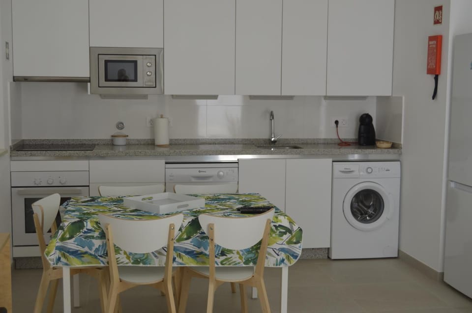 MORADIA NOVA E COMPLETA A 350 MTRS. PRAIA House in Vila Nova de Cacela